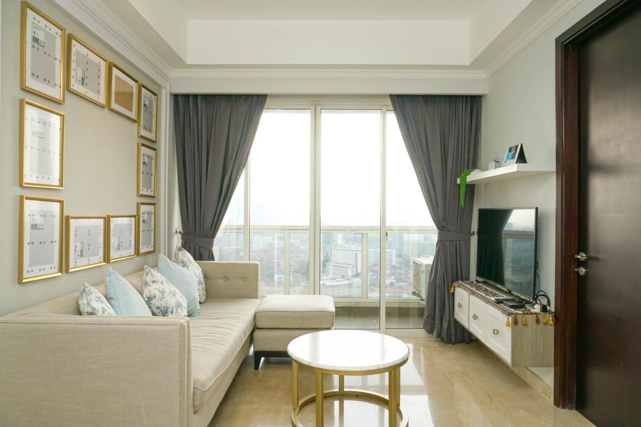 Luxurious 2br With Private Lift At Menteng Park By Travelio Apartemen