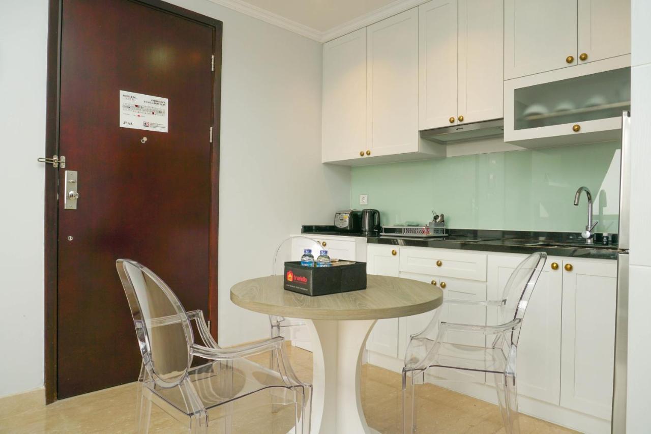 Apartemen Luxurious 2br With Private Lift At Menteng Park By Travelio *